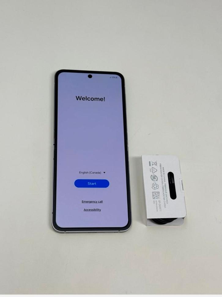 Samsung galaxy z flip 6  512gb  nieuw met doos en 2 hoesjes, Telecommunicatie, Mobiele telefoons | Samsung, Zo goed als nieuw