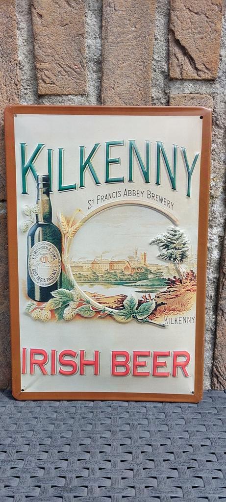 Reclamebord Kilkenny, Verzamelen, Biermerken, Zo goed als nieuw, Reclamebord, Plaat of Schild, Overige merken, Ophalen of Verzenden