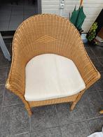 4 rieten stoelen met kussens, Ophalen, Gebruikt