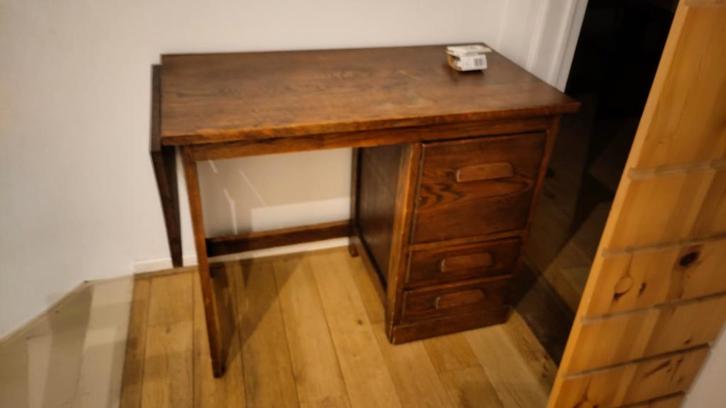 Petit bureau en bois foncé., Maison & Meubles, Bureaux, Comme neuf, Bureau, Enlèvement