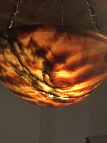 Luster beschikbaar voor biedingen