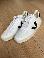 Veja V-10 Leather sneaker wit/zwart mt 46 / US 12 NIEUW, Kleding | Heren, Schoenen, Wit, Veja, Nieuw, Ophalen of Verzenden