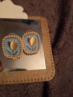 Hele movie vintage oorbellen met goudkleurige bloem, Overige materialen, Nieuw, Ophalen of Verzenden, Knopjes of Stekers