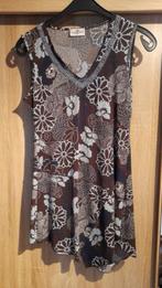 Jurk met bloemen, Kleding | Dames, Maat 38/40 (M), Bruin, Ophalen of Verzenden, Gedragen