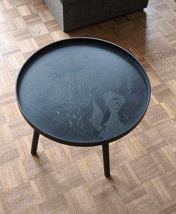 Table d'appoint  beschikbaar voor biedingen
