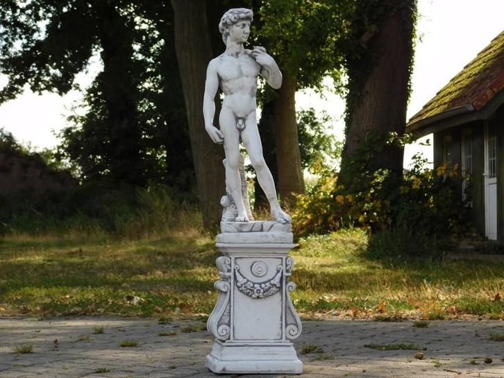 Beeld David op Sokkel - 88 cm - Steen, Tuin en Terras, Tuinbeelden, Steen, Ophalen of Verzenden