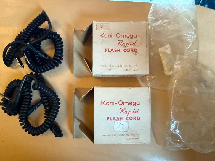 vintage Koni-Omega Rapid flitskabels (model 320), Audio, Tv en Foto, Foto | Flitsers, Nieuw, Verzenden