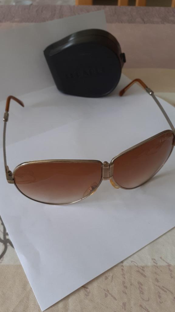 Ferrari vintage opvouwbare goudkleurige zonnebril, Handtassen en Accessoires, Zonnebrillen en Brillen | Dames, Gebruikt, Bril