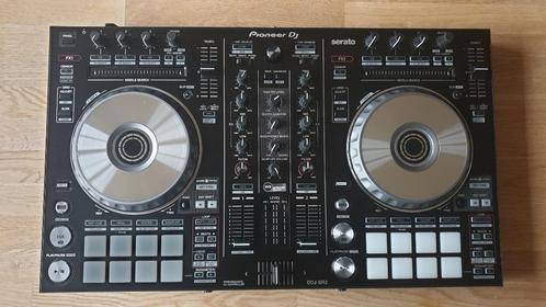 Pioneer DDJ-SR2 / 2-kanaals hoogwaardige DJ Controller, Muziek en Instrumenten, Dj-sets en Draaitafels, Zo goed als nieuw, Draaitafel