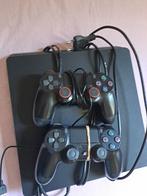 Playstation 4 met twee contrôles, Consoles de jeu & Jeux vidéo, Consoles de jeu | Sony PlayStation 3, Enlèvement, Comme neuf