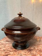 Antieke decoratieve serveerkom, Ophalen