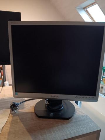 Pc scherm beschikbaar voor biedingen