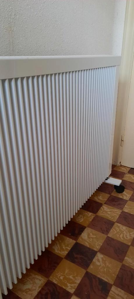 Electrische verwarming, Bricolage & Construction, Chauffage & Radiateurs, Comme neuf, Radiateur, 800 watts ou plus, 30 à 80 cm