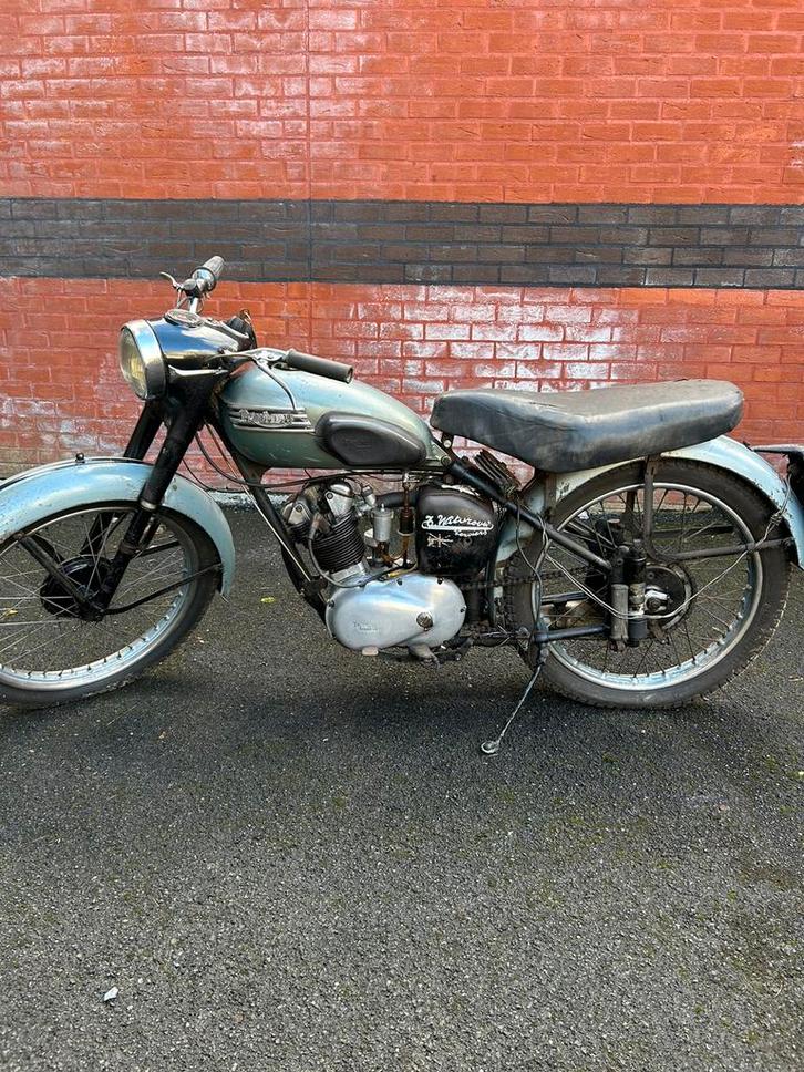 Triumph tiger cub t20 motorfiets, Motoren, Motoren | Oldtimers, Sport, 11 kW of minder, 1 cilinder, Motorrijbewijs A, Sportuitlaat