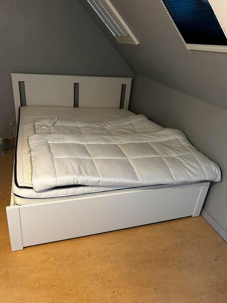 Bed 180x200, Huis en Inrichting, Slaapkamer | Bedden, Zo goed als nieuw, Ophalen