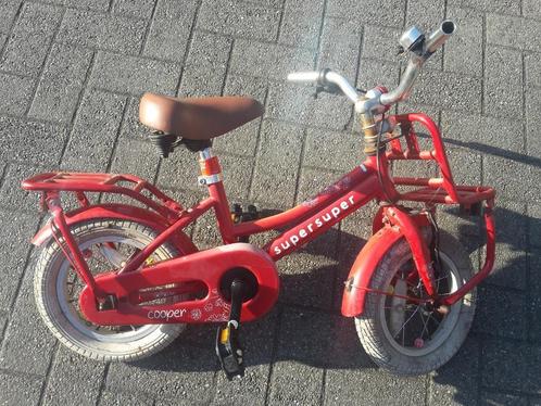 Kinderfiets merk Super Super, 12 inch, met wat werk aan, Fietsen en Brommers, Fietsen | Kinderfietsjes, Gebruikt, Minder dan 16 inch