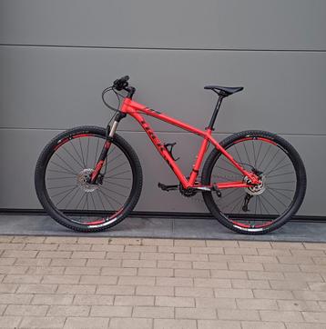 Trek XCALIBER 8  Als Nieuw!!! beschikbaar voor biedingen