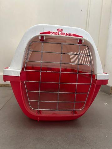 Draagbak voor katten van het merk Royal Canin beschikbaar voor biedingen