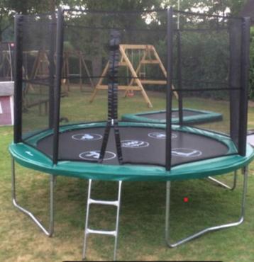 Trampoline Etan 2,5m met nieuw springnet beschikbaar voor biedingen