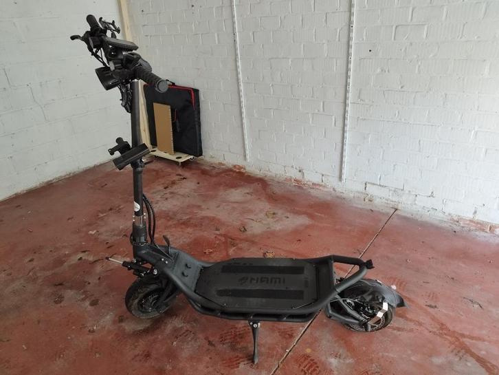 NAMI BURN E2 MAX UITSTEKENDE CONDITIE, Fietsen en Brommers, Steps, Gebruikt, Elektrische step (E-scooter), Ophalen