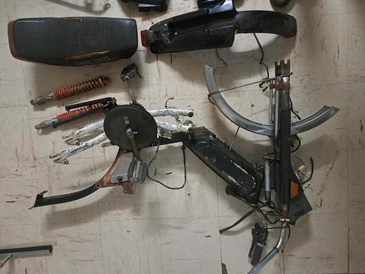 peugeot 103, Caravans en Kamperen, Kampeergereedschap