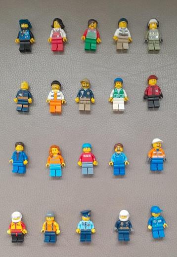 20 LEGO Mini figuren Reeks 4 beschikbaar voor biedingen