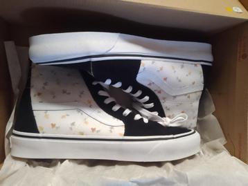 nieuwe hoge vans sneakers maat 44 us 10.5 met doos beschikbaar voor biedingen