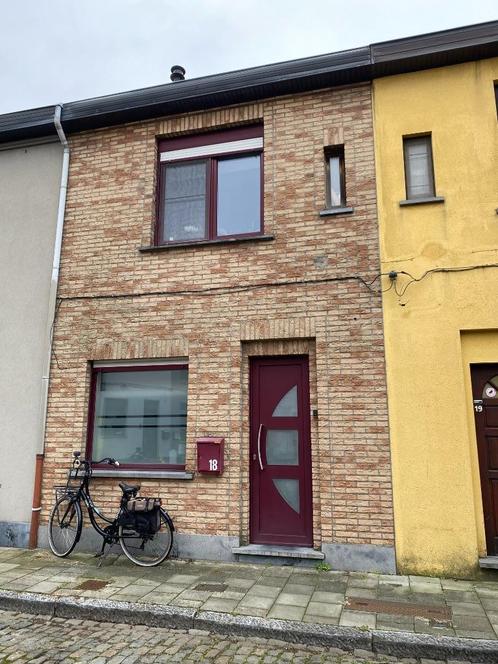 Rijwoning op rustige locatie in Gent te koop - EPC B, Immo, Maisons à vendre, Gand, Jusqu'à 200 m², Maison 2 façades, Ventes sans courtier