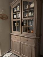 Dressoir, barkast, en tafel, Ophalen