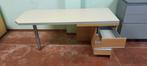 Te koop bureau + stoelen en meubel, Ophalen, Zo goed als nieuw, Bureau