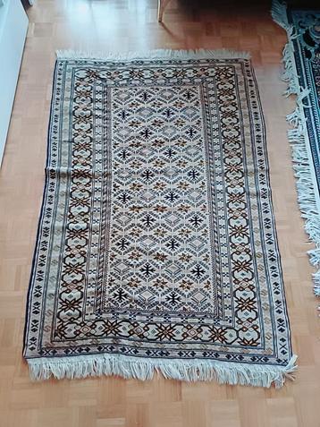 Handgemaakt perzische tapijt in goeie staat
