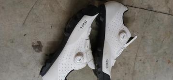 Chaussures Spd vélo route gravel ou vtt 44 beschikbaar voor biedingen