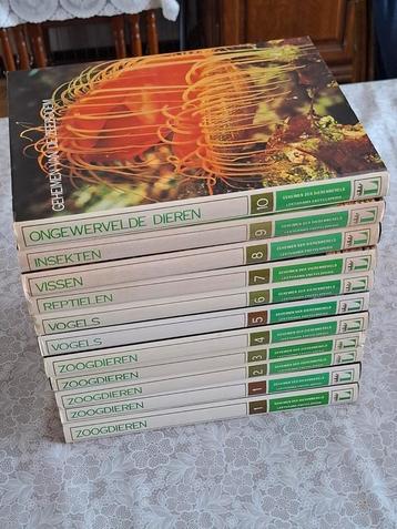 Encyclopedie Lekturama / Geheimen der dierenwereld  beschikbaar voor biedingen
