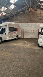 Emplacement de parking couvert et fermer pour mobilhome, Caravans en Kamperen, Caravanopslag
