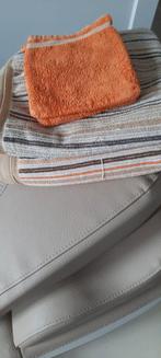 2handdoeken en 2 washandjes  prijs3€, Ophalen, Zo goed als nieuw