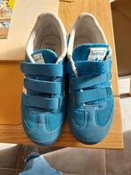 Schoenen adidas maat 33, Sport en Fitness, Ophalen, Zo goed als nieuw, Schoenen