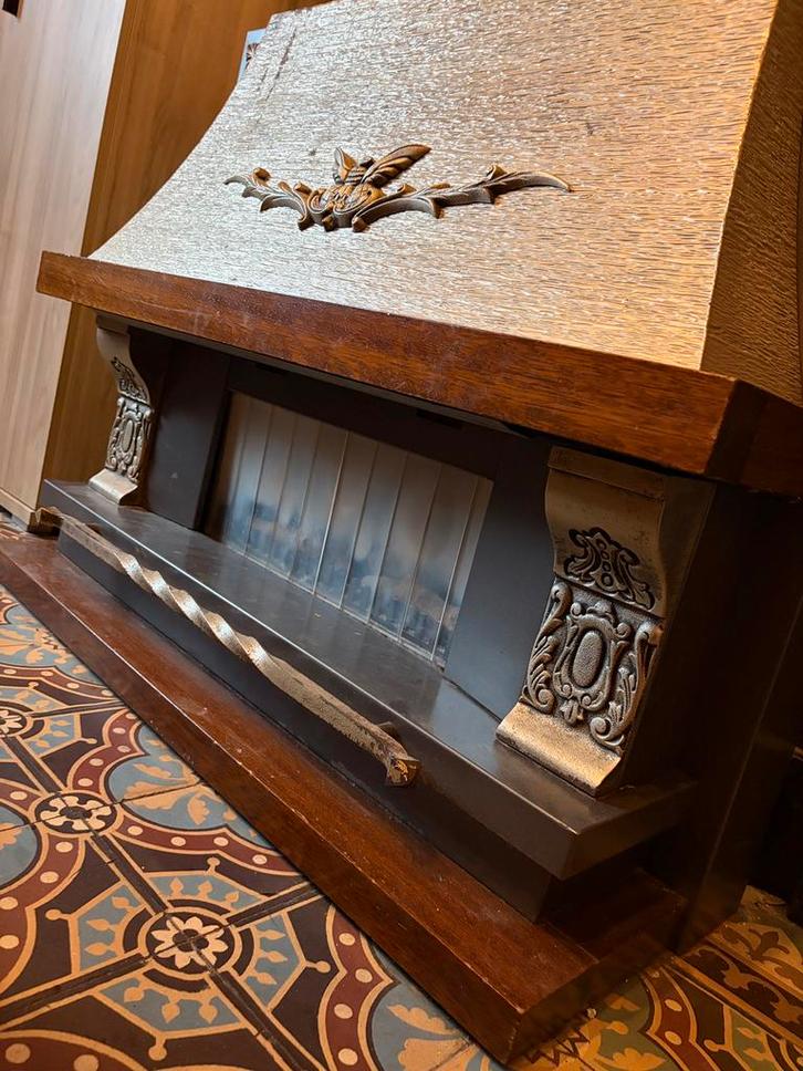 Poêle au gaz x2, Antiquités & Art, Antiquités | Meubles | Armoires, Enlèvement