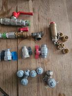 Set sanitaire fittingen en ventielen — messing en staal — go, Doe-het-zelf en Bouw, Ophalen of Verzenden