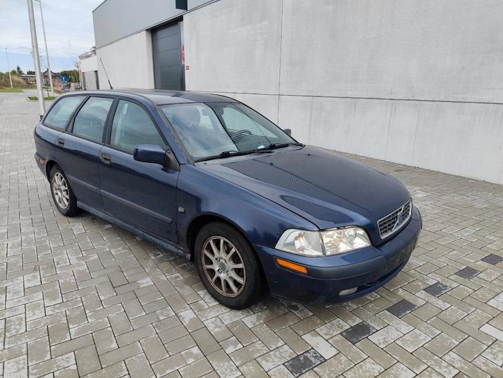 Correcte Volvo V40 leder airco Trekhaak gekeurd spotprijs, Auto's, Volvo, Particulier, V40, ABS, Airbags, Airconditioning, Boordcomputer