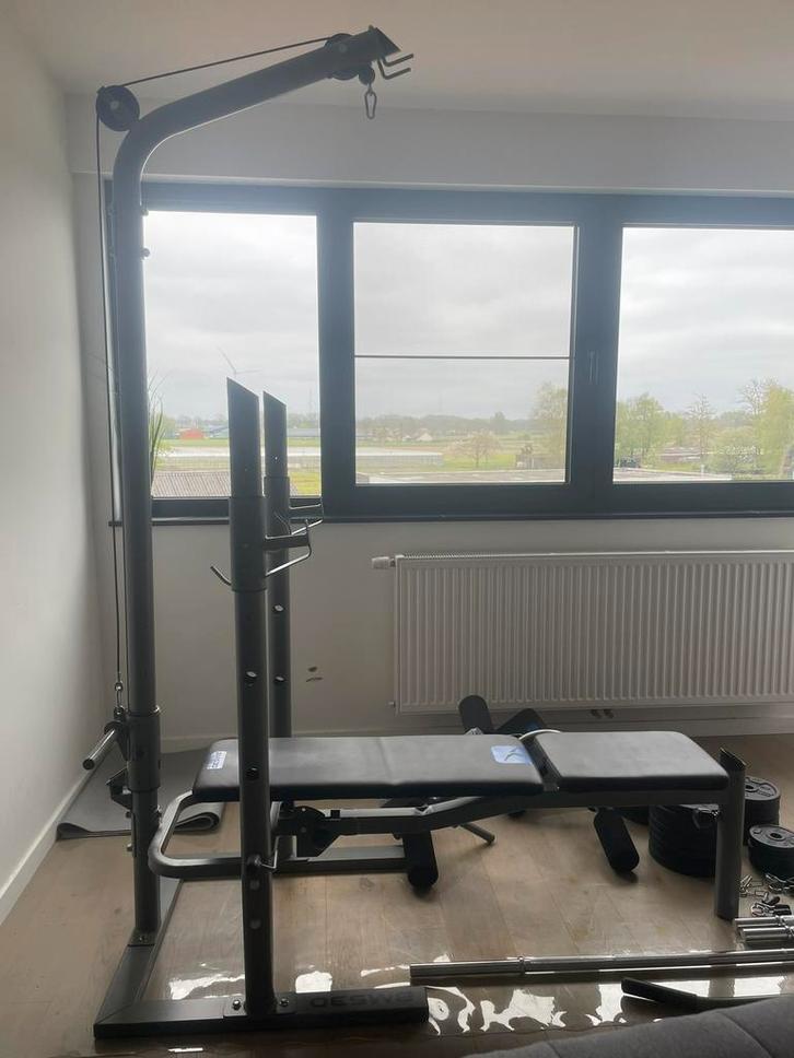 Domyos bm530 fitnesstoestel, Sport en Fitness, Fitnessapparatuur, Zo goed als nieuw, Krachtstation, Armen, Benen, Borst, Rug, Metaal
