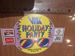 Vintage sticker VTM Holiday party '92 Kortrijk, Verzamelen, Ophalen of Verzenden, Zo goed als nieuw, Film, Tv of Omroep