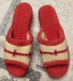 Retro damessloffen 37, Kleding | Dames, Schoenen, Nieuw, Ophalen of Verzenden, Pantoffels of Sloffen, Rood