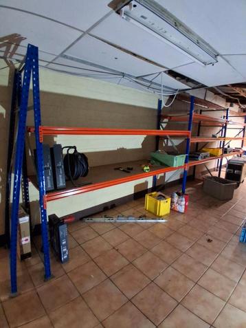 Magazijnrekken beschikbaar voor biedingen