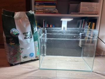 Volledige aquarium set beschikbaar voor biedingen