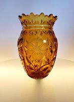 Art deco glazen vaas, floraal decor geslepen, Amber kleur, v, Ophalen