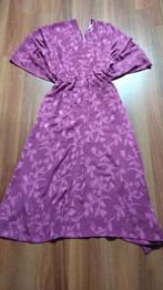 Robe couleur lila h & m taille S/M, Vêtements | Femmes, Comme neuf, Taille 38/40 (M), Sous le genou, Enlèvement ou Envoi
