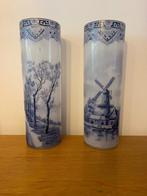Paire d anciens vases decore Delft, Antiquités & Art, Antiquités | Vases, Enlèvement