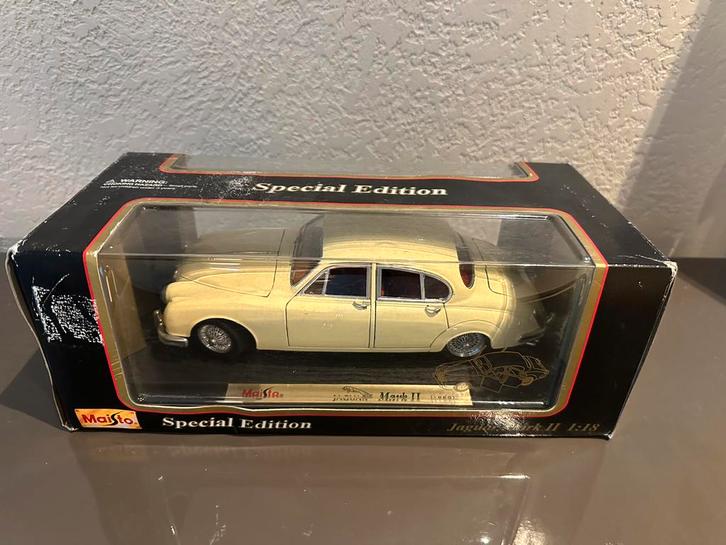 1/18 Jaguar Mark II - Maisto, Hobby & Loisirs créatifs, Voitures miniatures | 1:18, Utilisé, Voiture, Maisto, Enlèvement ou Envoi