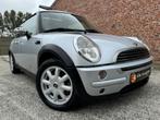 Mini one 1.6i "GARANTIE" gekeurd/airco/pano/oh-boek/BENZINE, Auto's, Voorwielaandrijving, 4 zetels, Stof, Zwart