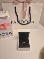 Bague Pandora, Enlèvement ou Envoi, Pandora